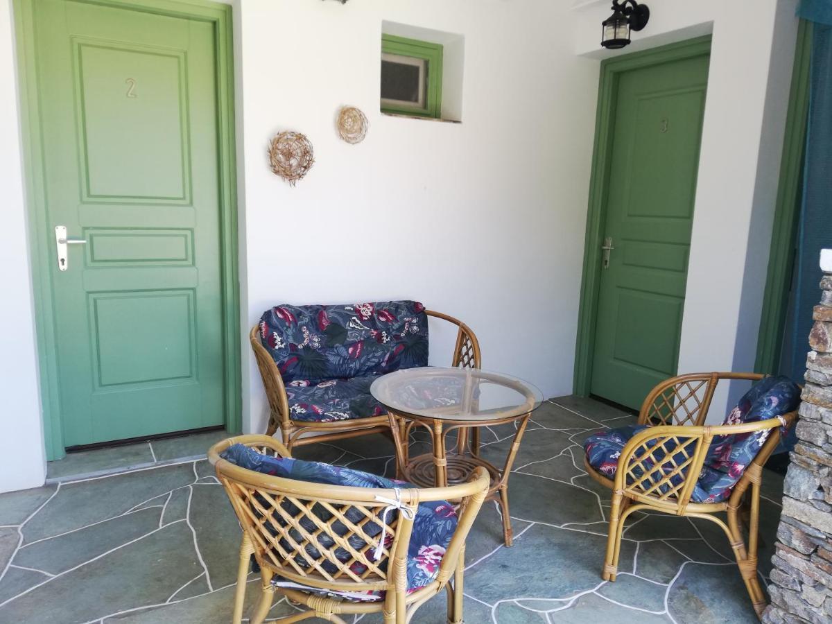 Madilides Platis Gialos (Sifnos)